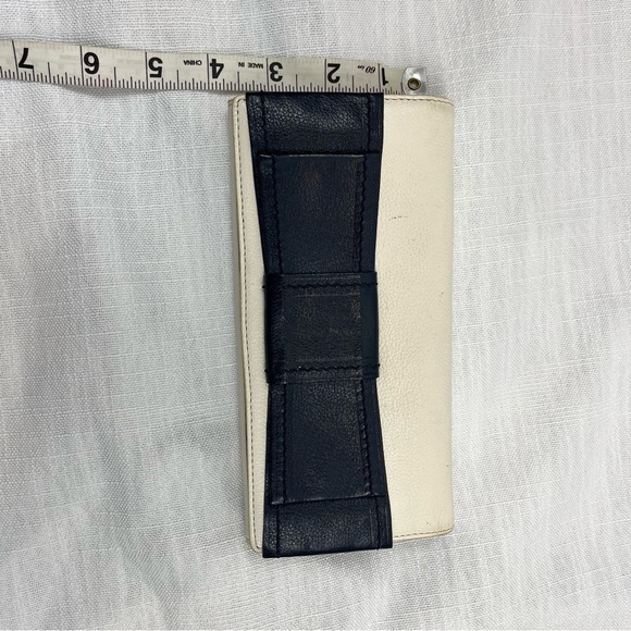 Kate Spade Leather Bow Wallet / Wrislet - Picture 12 of 14